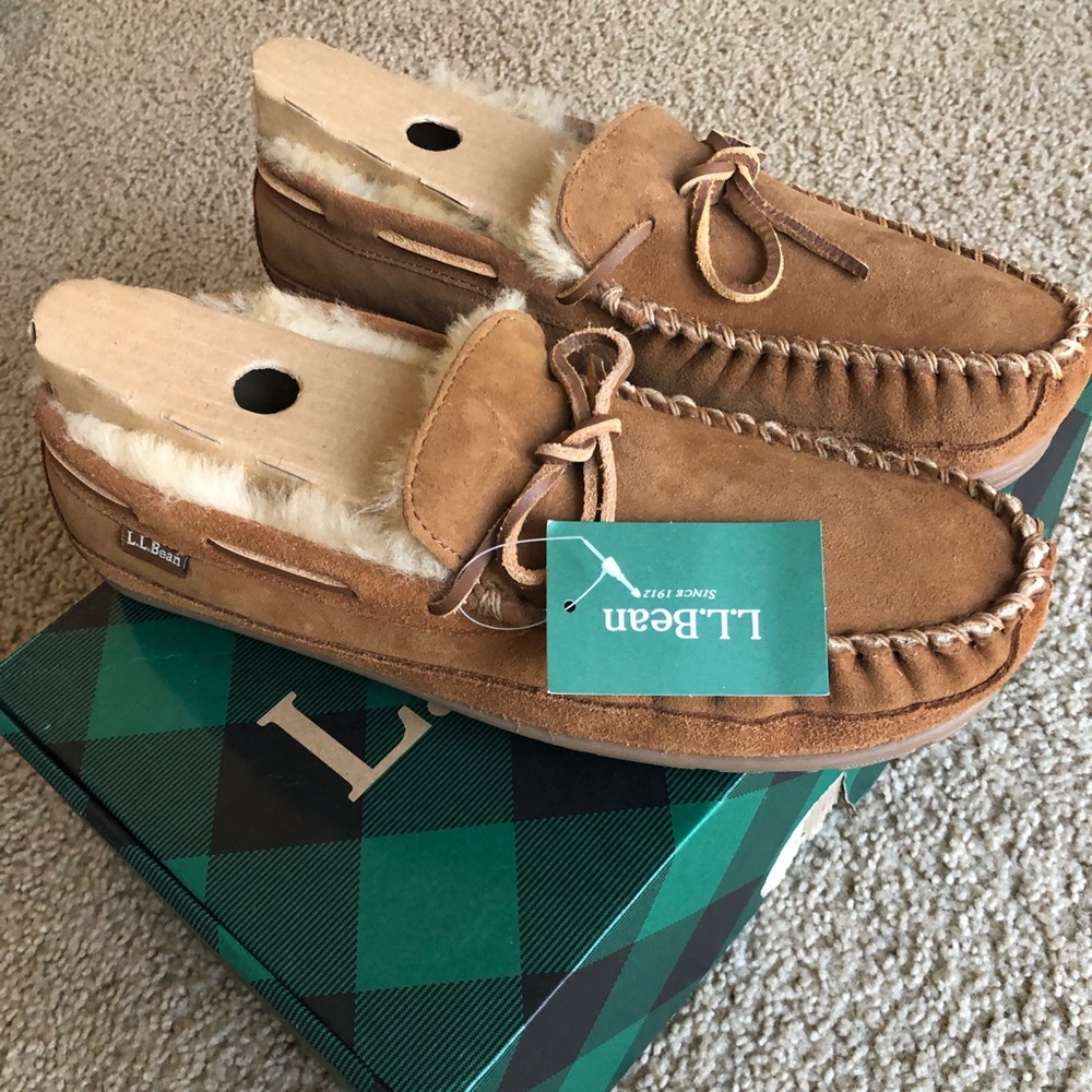 L.L Bean wicked good mic slippers men’s size 11